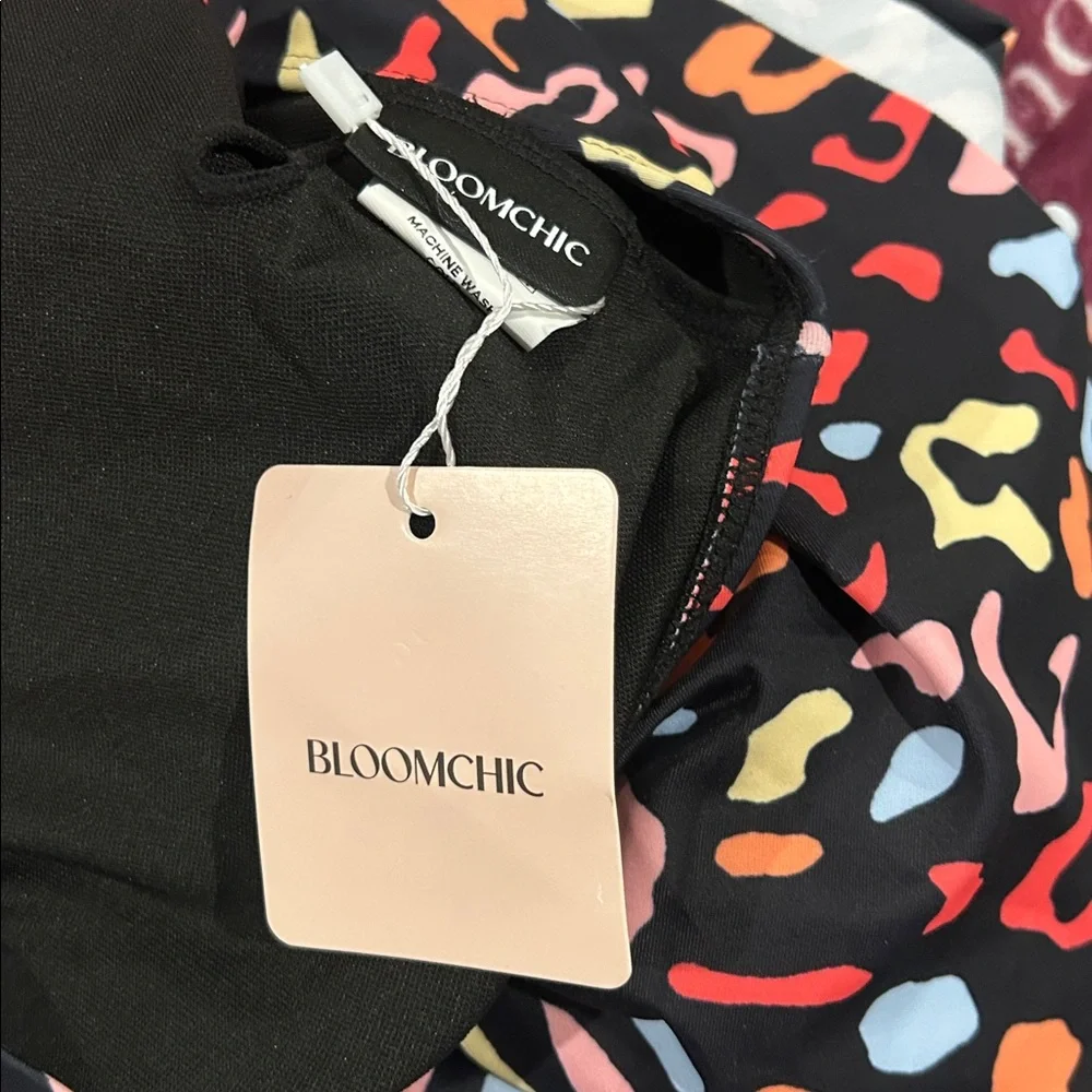 Plus Multicolor Leopard Swim Top. - Picture 3 of 4